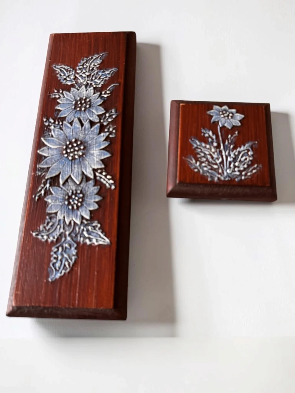 Vintage Beth Ritter Bas-Relief Floral Wall Art Set of 2 Wood Silver Flowers